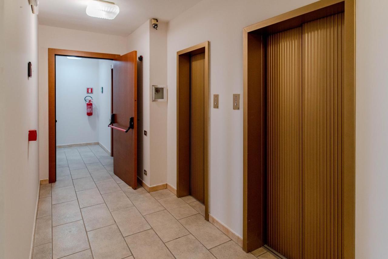 Bianca Apartment Турин Экстерьер фото